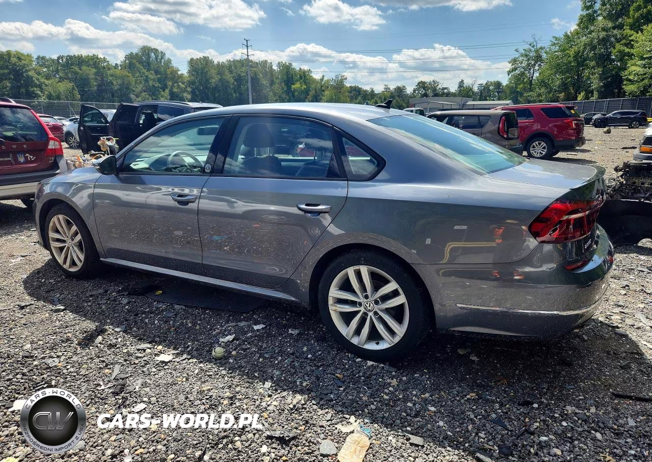 2019 Volkswagen Passat Wolfsburg VIN:1VWLA7A3XKC002073 - 2