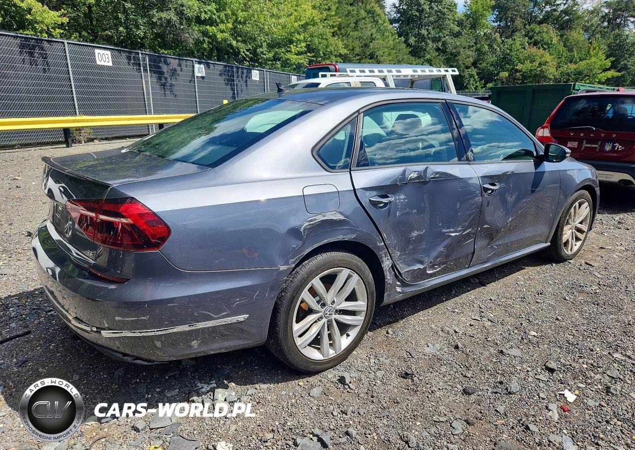 2019 Volkswagen Passat Wolfsburg VIN:1VWLA7A3XKC002073 - 3