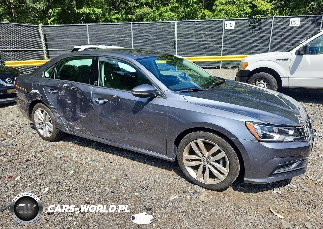 2019 Volkswagen Passat Wolfsburg VIN:1VWLA7A3XKC002073 - 4