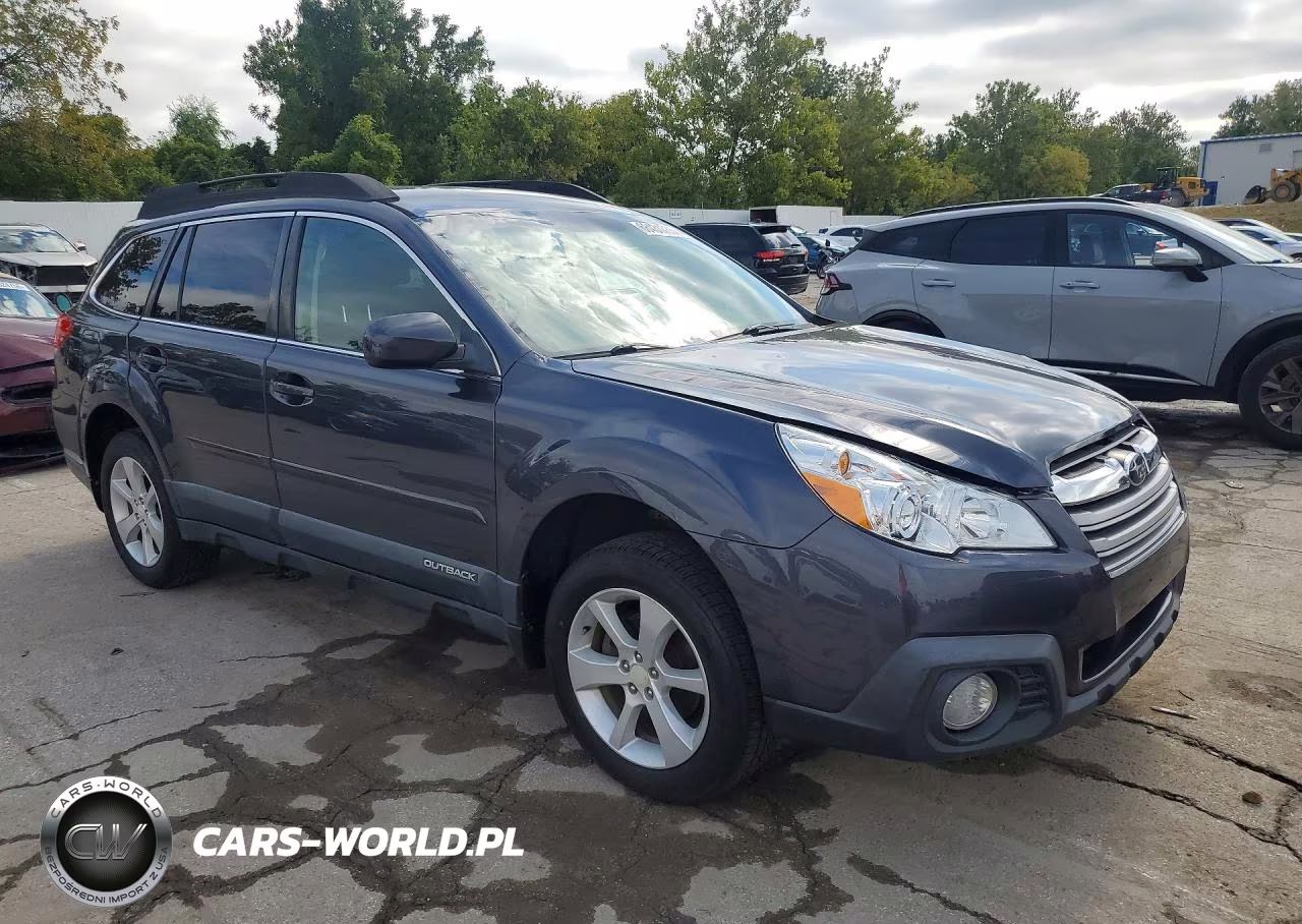 2013 Subaru Outback 2.5I Premium VIN:4S4BRCCC6D3324480 - 4