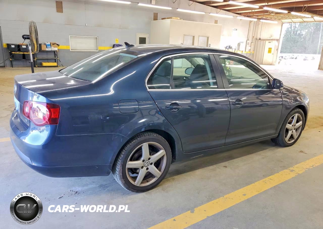 2010 Volkswagen Jetta Tdi VIN:3VWAL8AJ8AM130542 - 3