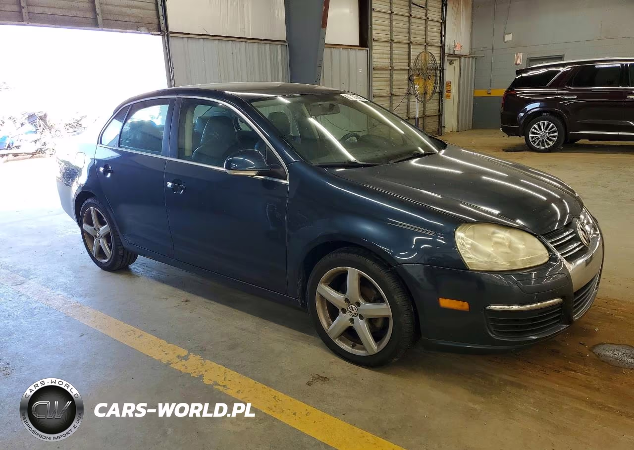 2010 Volkswagen Jetta Tdi VIN:3VWAL8AJ8AM130542 - 4