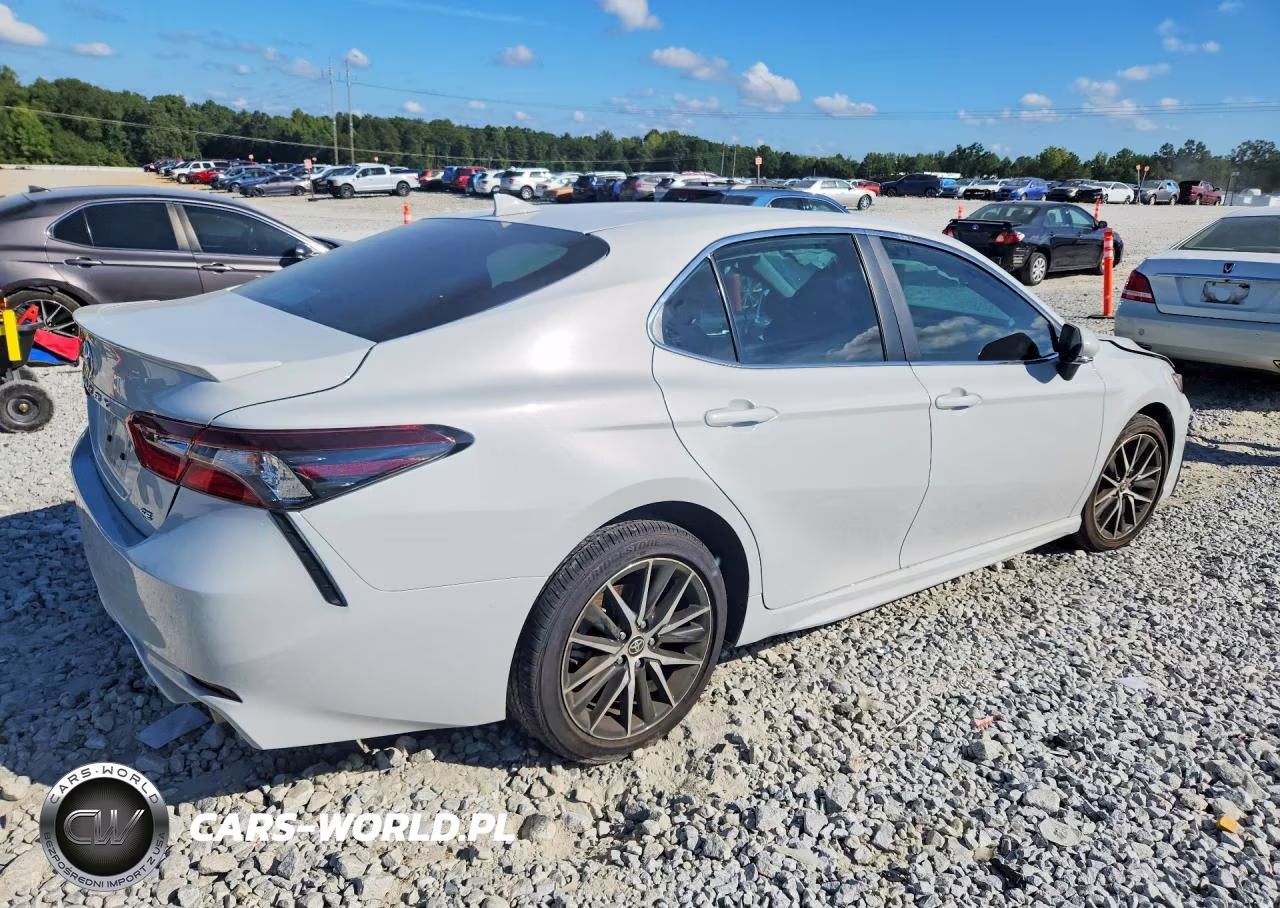 2024 Toyota Camry Se VIN:4T1G11AK2RU260063 - 3