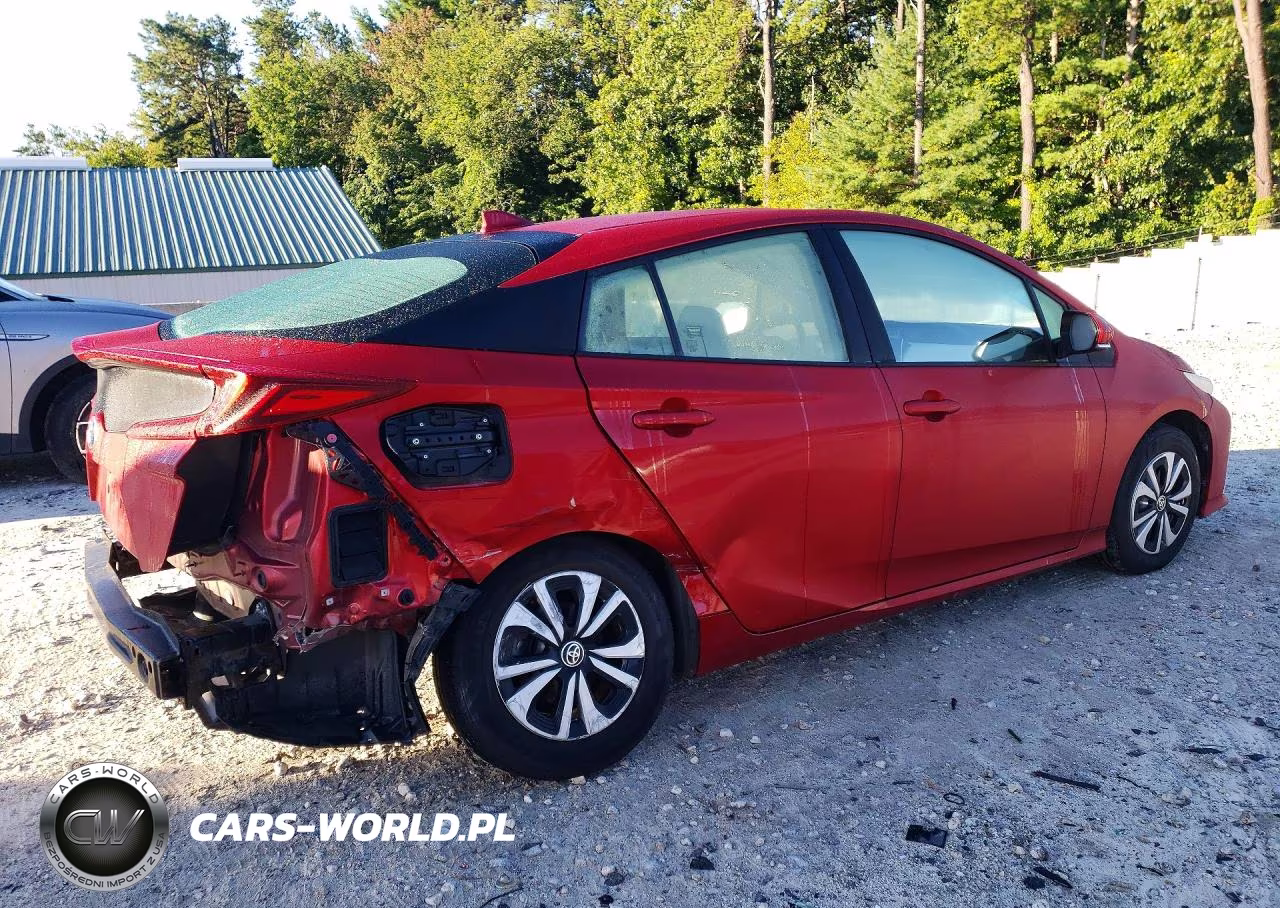2017 Toyota Prius Prime Plus VIN:JTDKARFP5H3062440 - 3