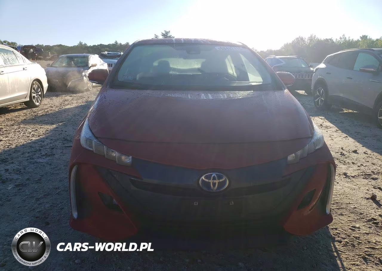2017 Toyota Prius Prime Plus VIN:JTDKARFP5H3062440 - 5