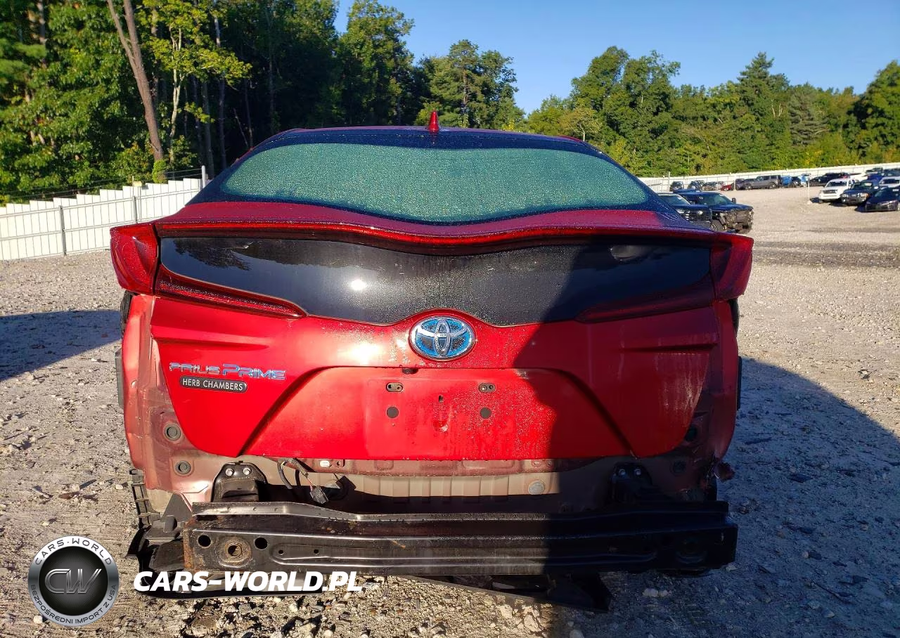 2017 Toyota Prius Prime Plus VIN:JTDKARFP5H3062440 - 6