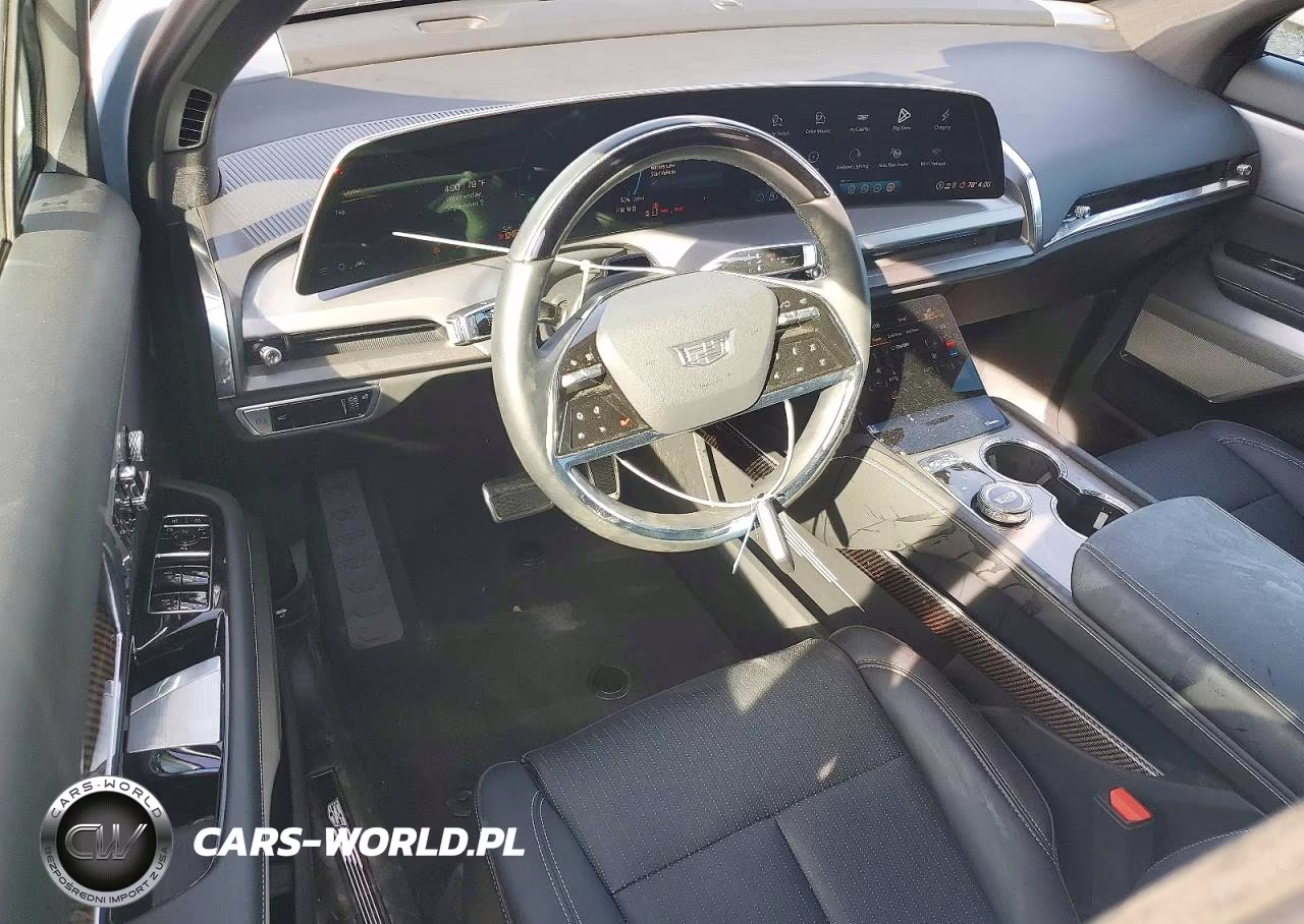 2026 Cadillac Vistiq Sport VIN:1GYC3NML5TZ707269 - 8