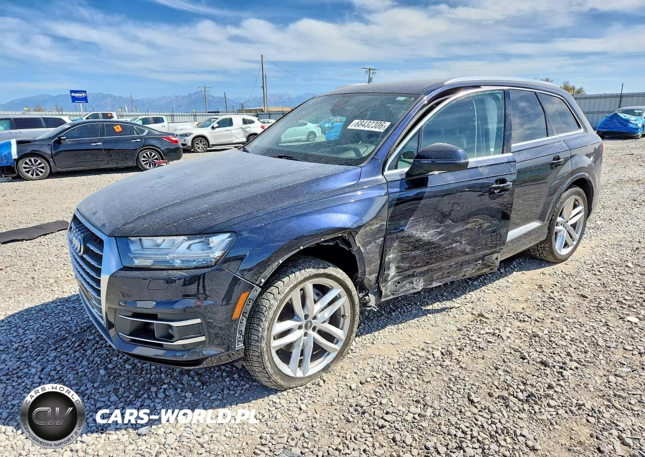 2017 Audi Q7 Prestige VIN:WA1VAAF79HD031405 - 1
