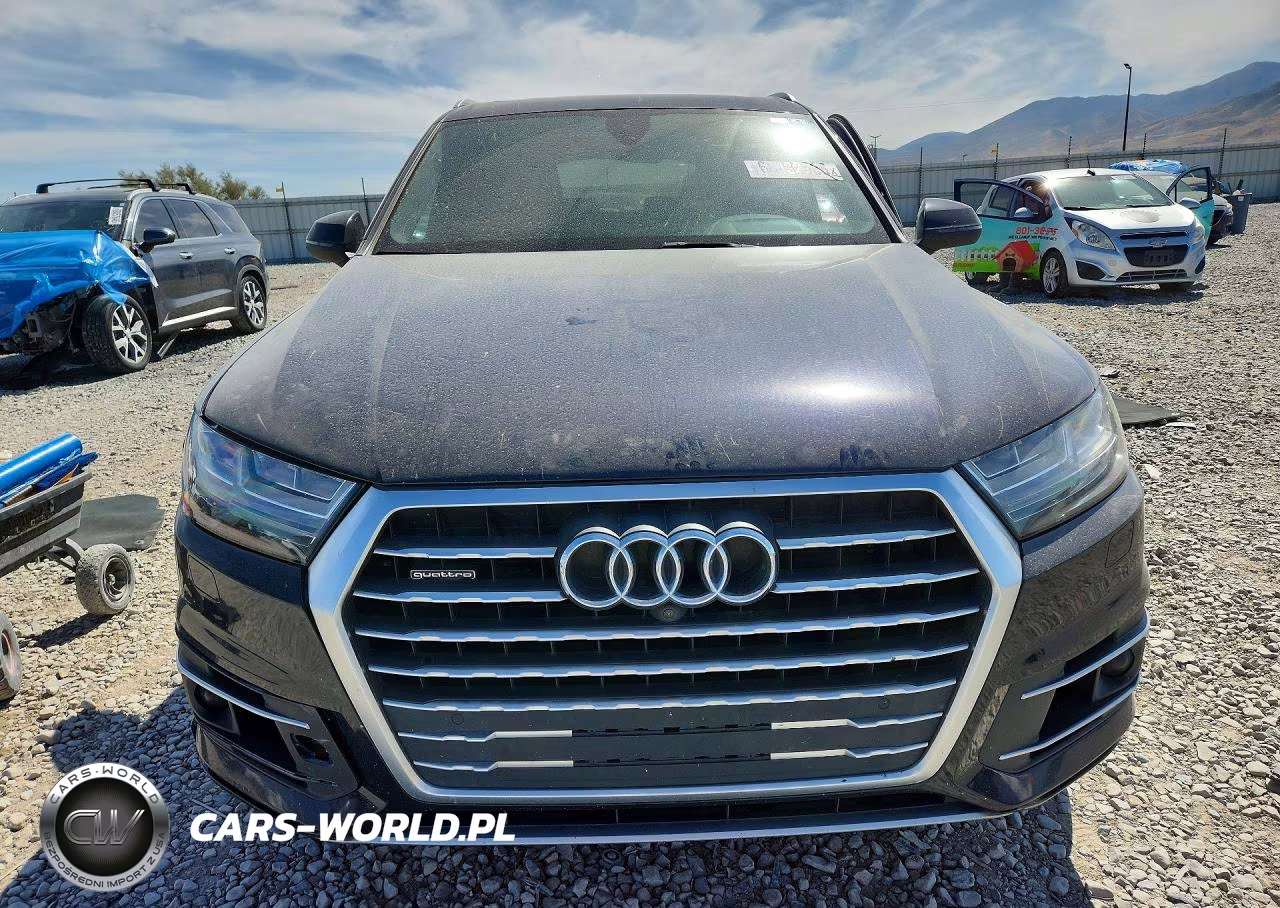 2017 Audi Q7 Prestige VIN:WA1VAAF79HD031405 - 5