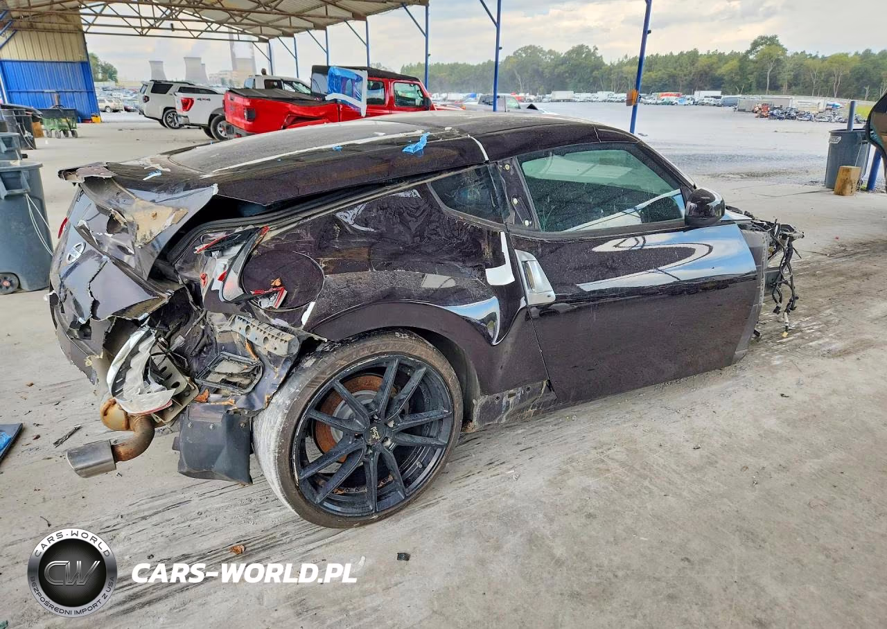 2013 Nissan 370Z Base VIN:JN1AZ4EH3DM382770 - 3