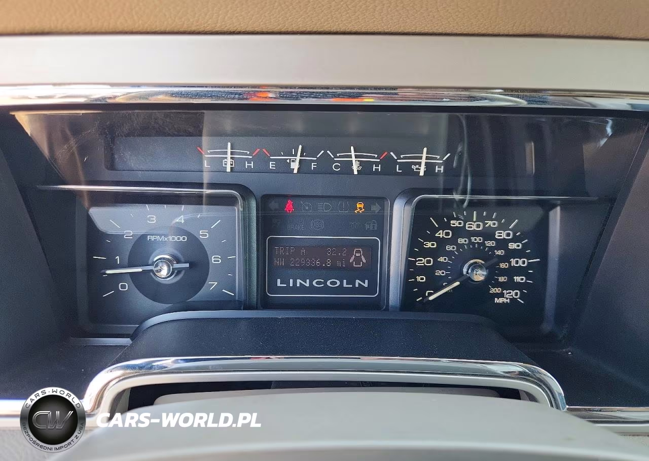2010 Lincoln Navigator VIN:5LMJJ2J50AEJ02290 - 9