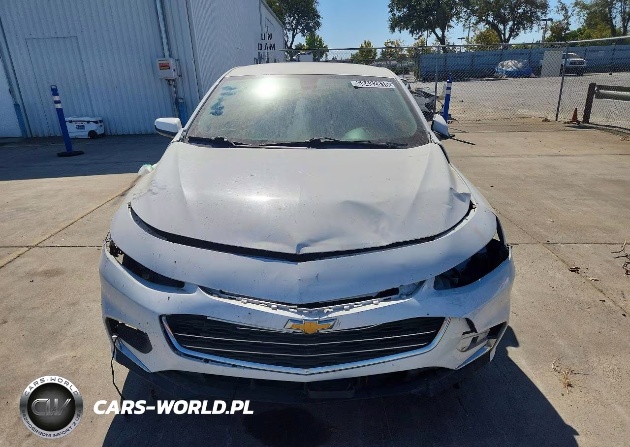 2018 Chevrolet Malibu Lt VIN:1G1ZD5STXJF153136 - 5