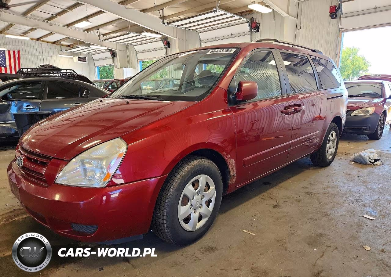 2010 Kia Sedona Lx