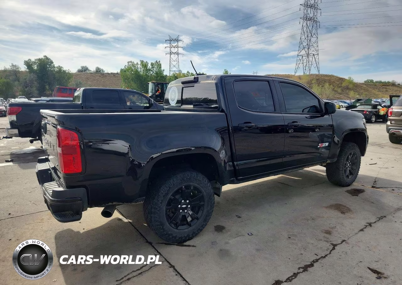 2022 Chevrolet Colorado Z71 VIN:1GCGTDEN2N1240122 - 3