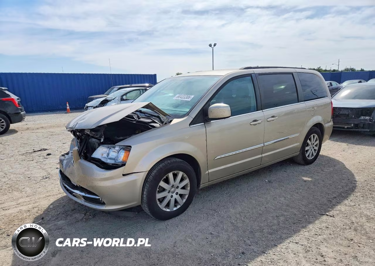 2016 Chrysler Town & Country Touring