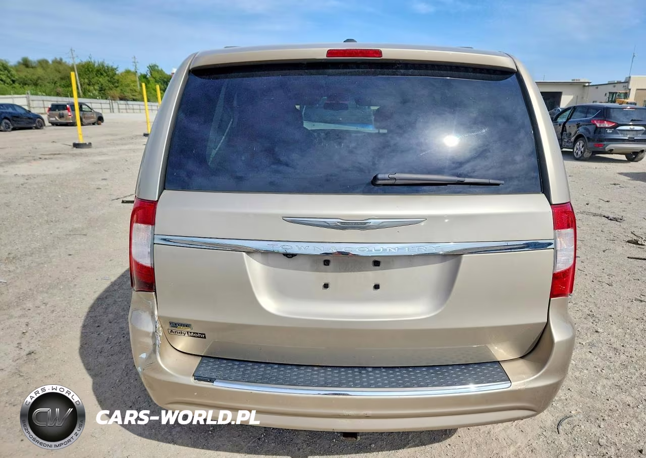 2016 Chrysler Town & Country Touring VIN:2C4RC1BG9GR246625 - 6