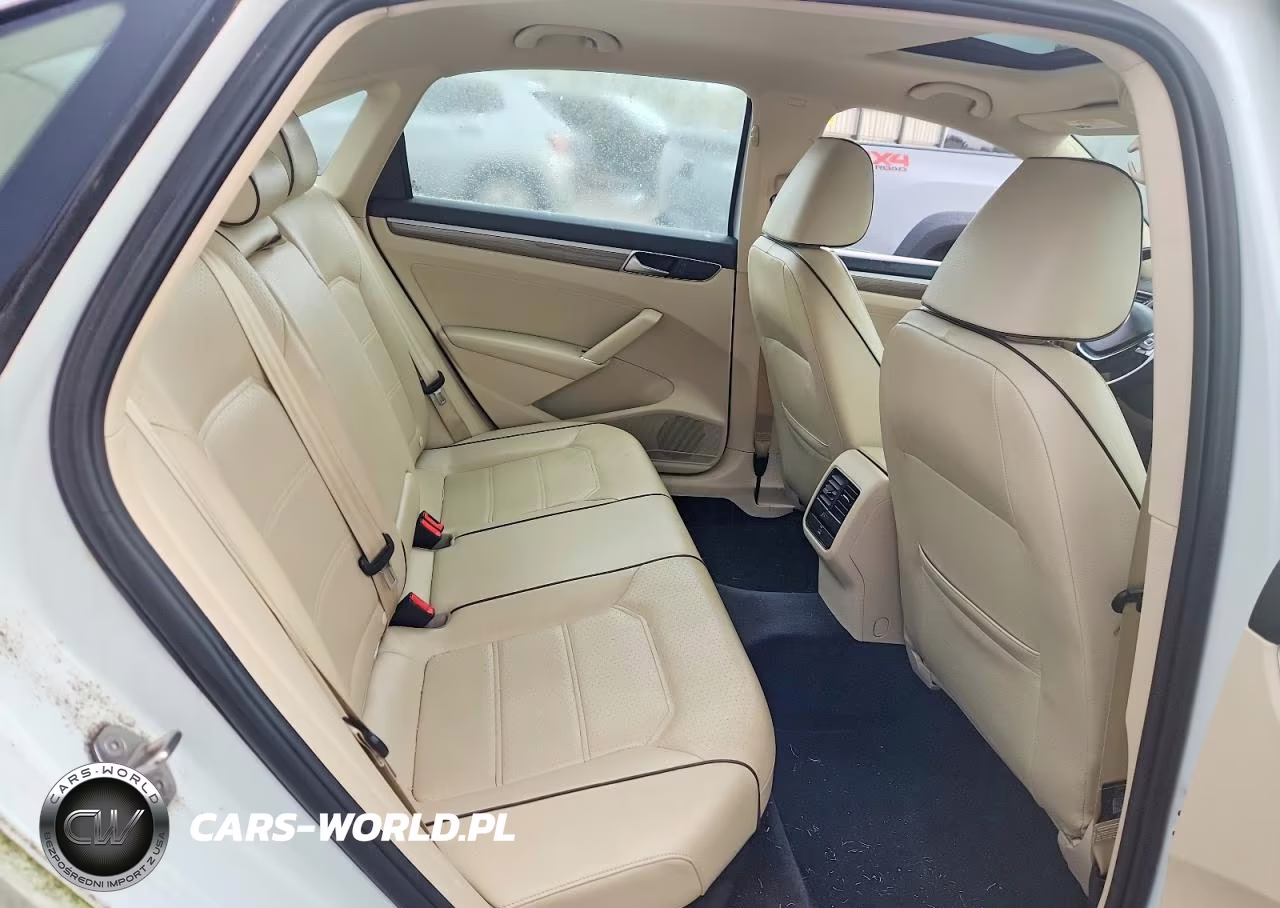 2016 Volkswagen Passat Se VIN:1VWBT7A33GC015776 - 10