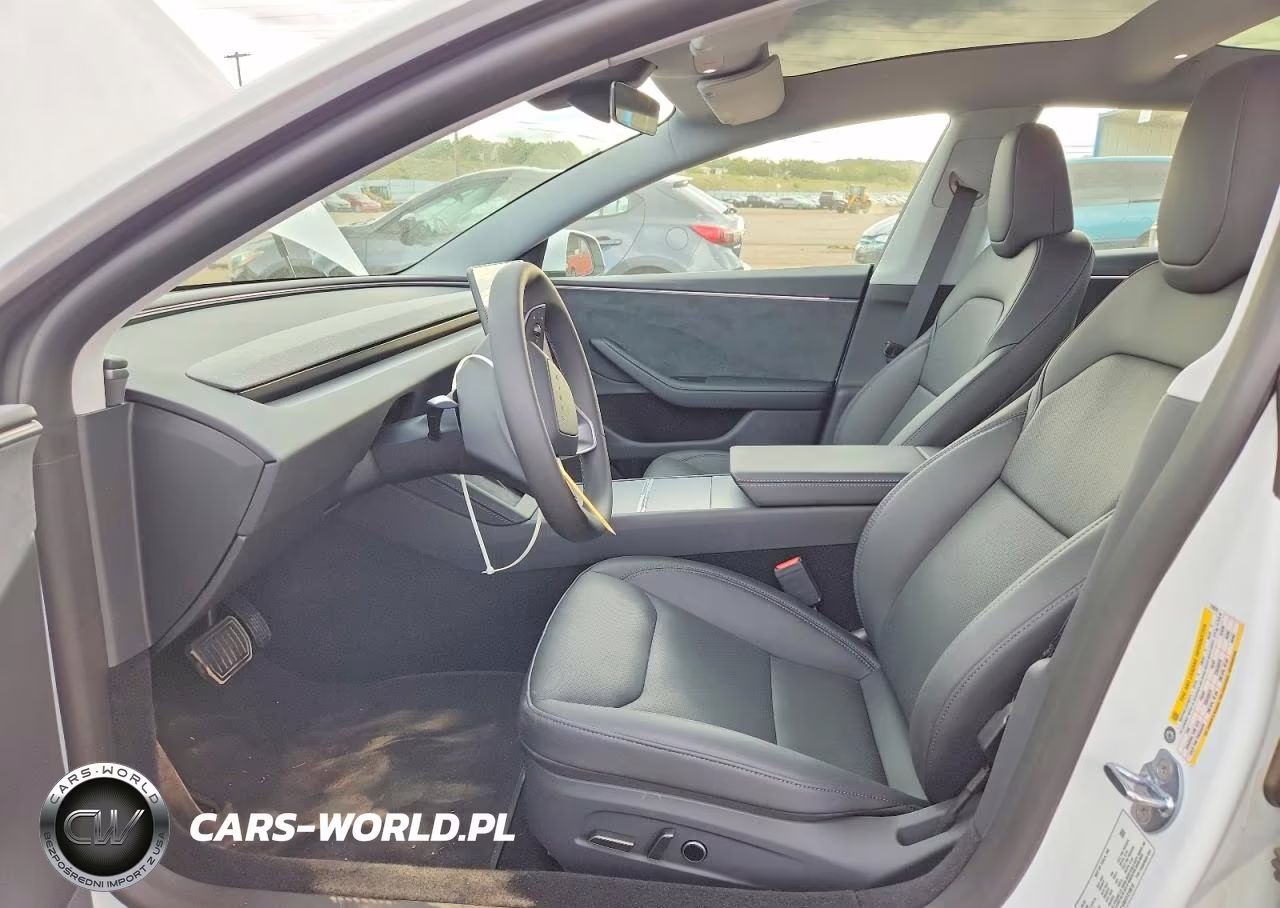 2026 Tesla Model 3 VIN:5YJ3E1EB3TF219619 - 7