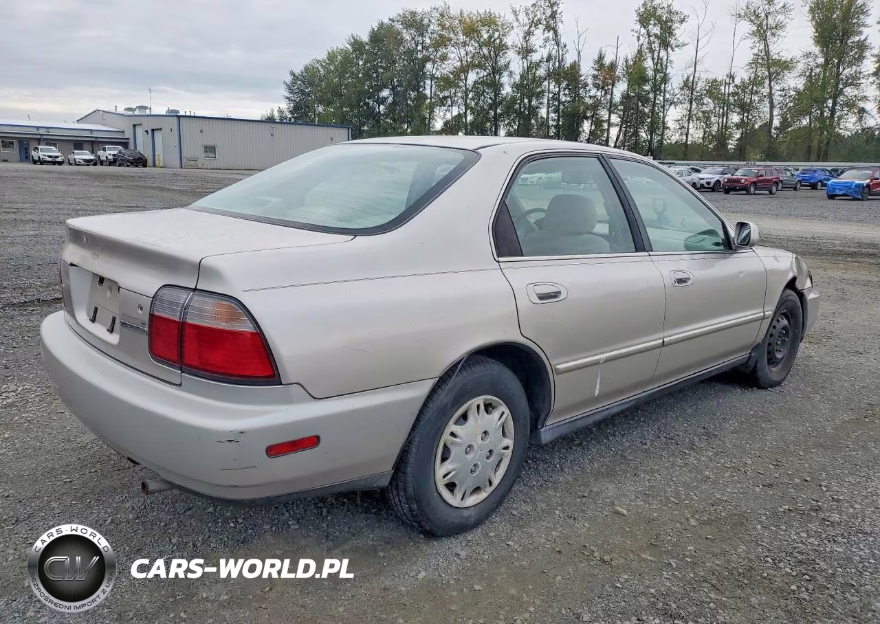 1996 Honda Accord Dx 25Th Anniversary VIN:1HGCD5682TA119261 - 3