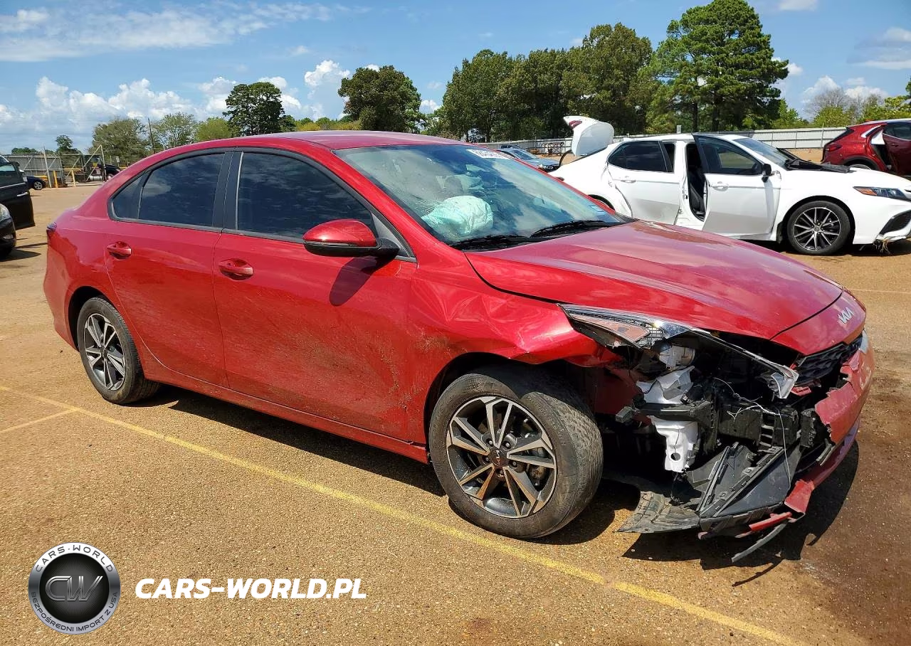 2024 Kia Forte Lxs VIN:3KPF24AD0RE836537 - 4