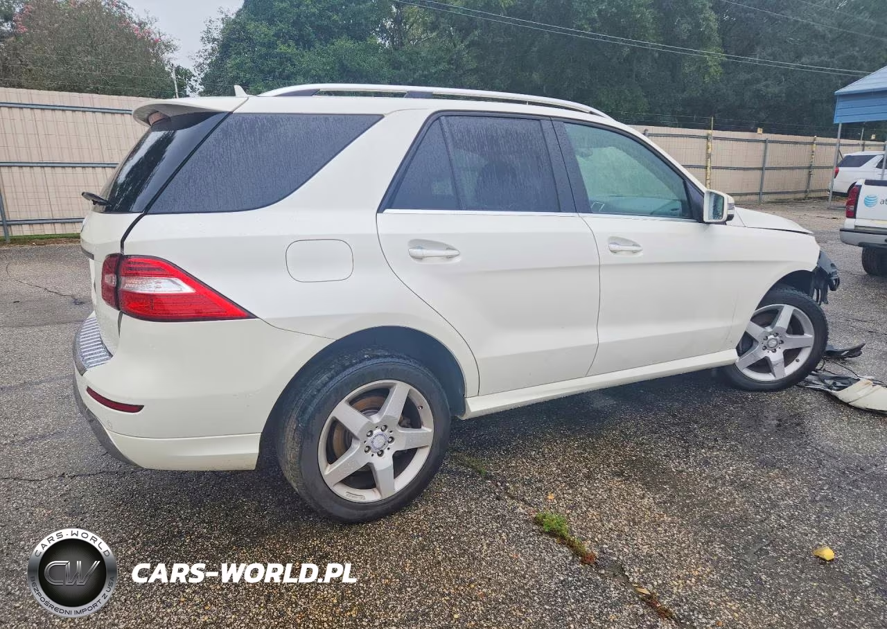 2014 Mercedes-Benz Benz VIN:4JGDA5JB4EA388777 - 3