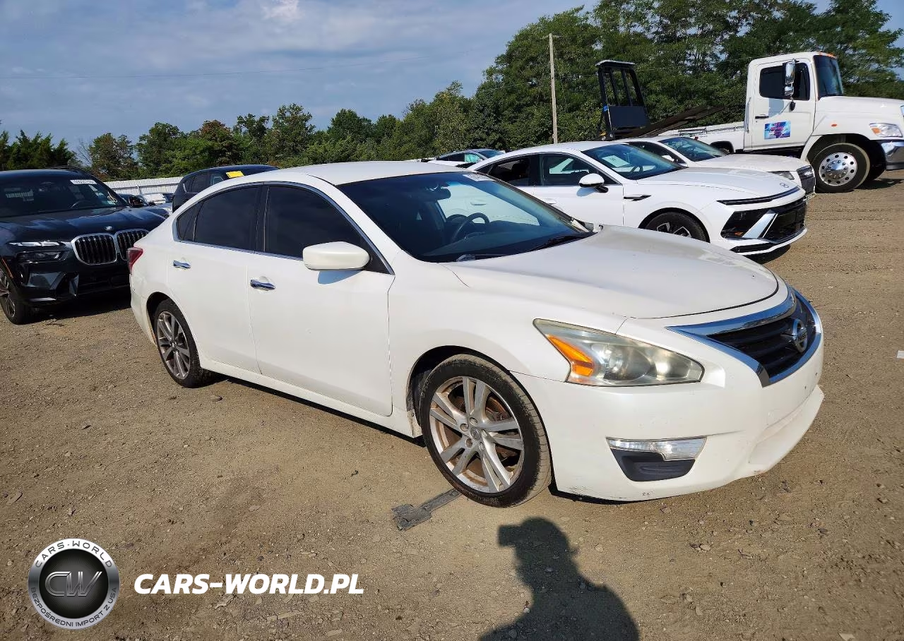 2013 Nissan Altima 3.5 S VIN:1N4BL3AP1DN570679 - 4