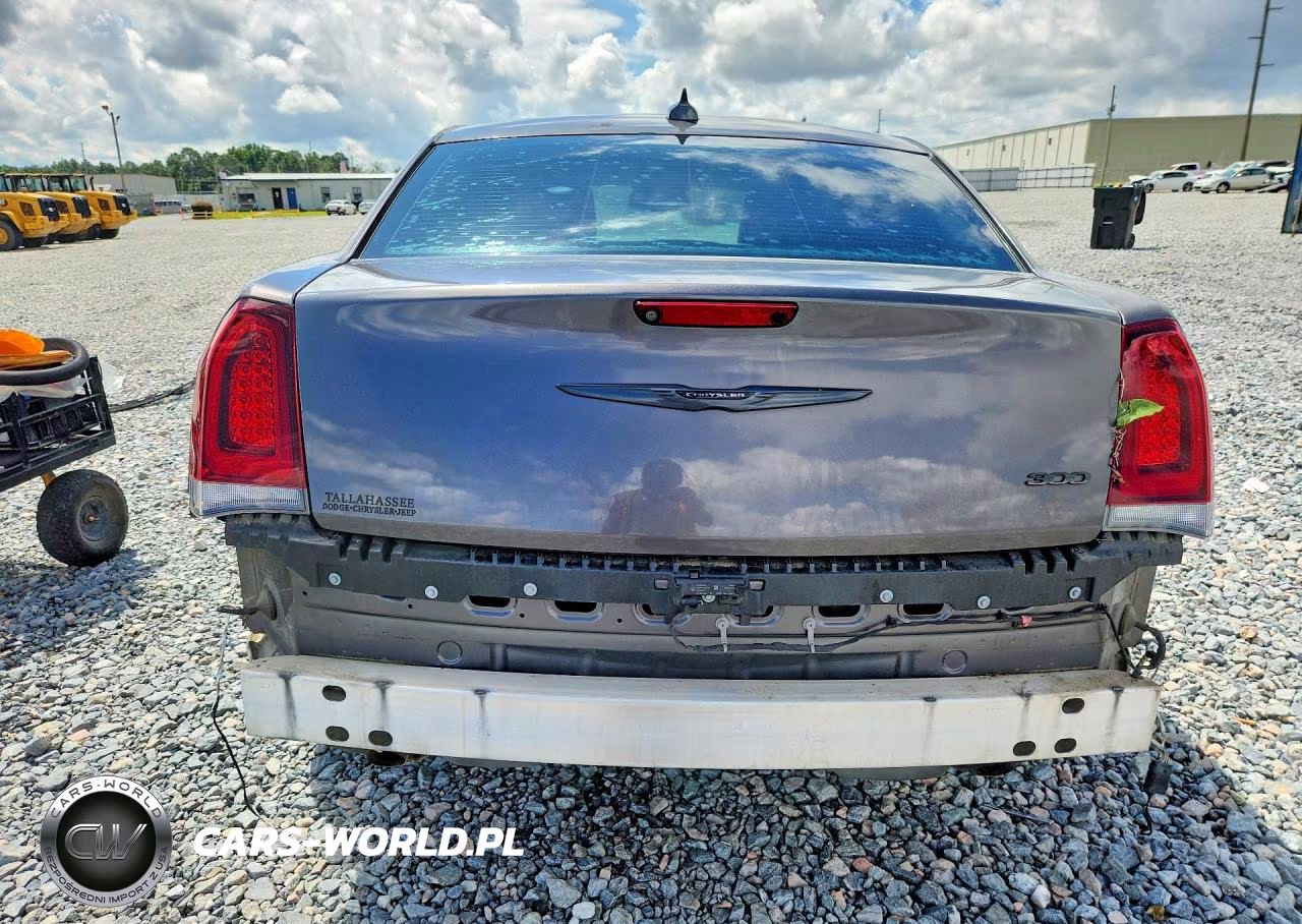 2021 Chrysler 300 Touring VIN:2C3CCAAG9MH620129 - 6