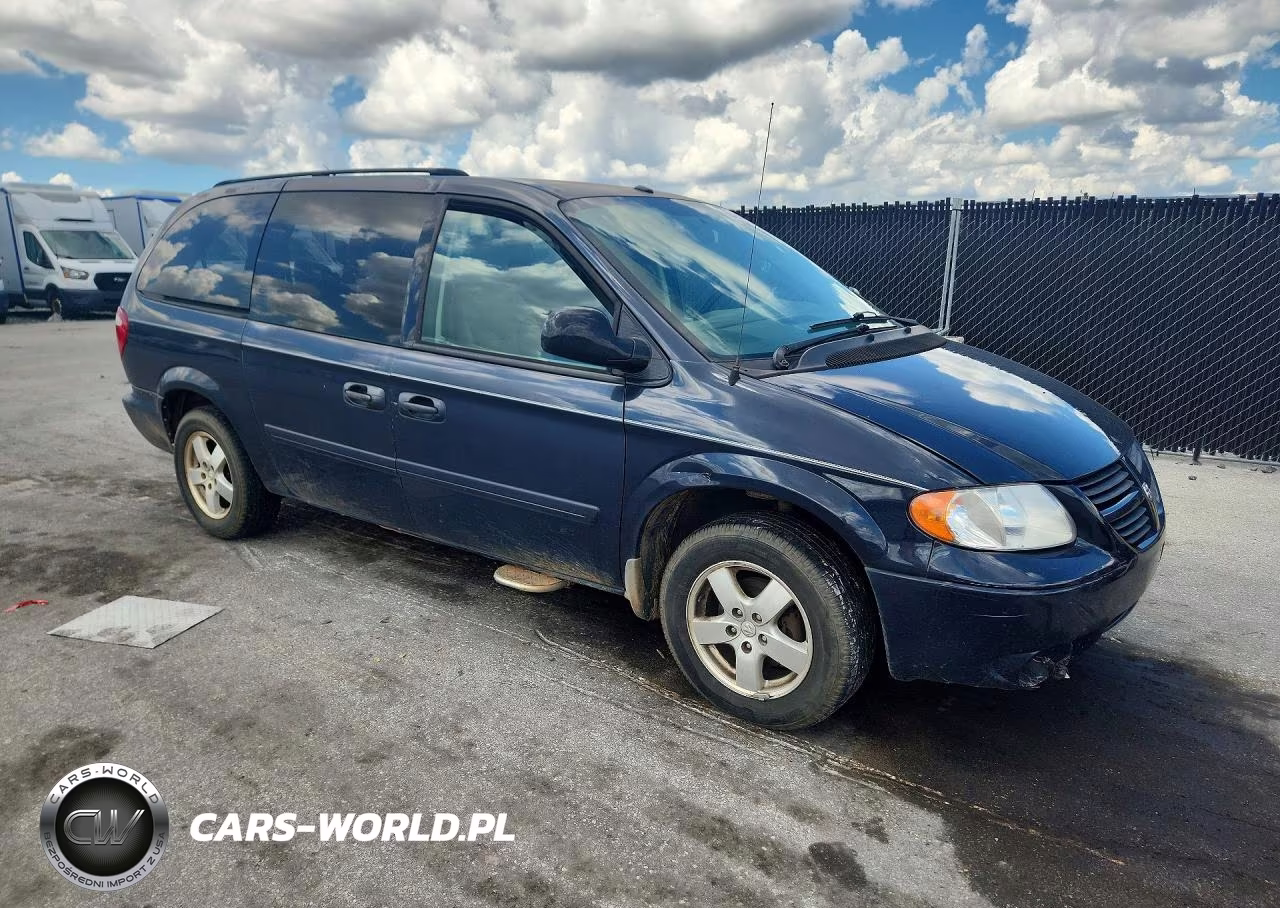 2007 Dodge Grand Caravan Sxt VIN:2D4GP44L67R131913 - 4