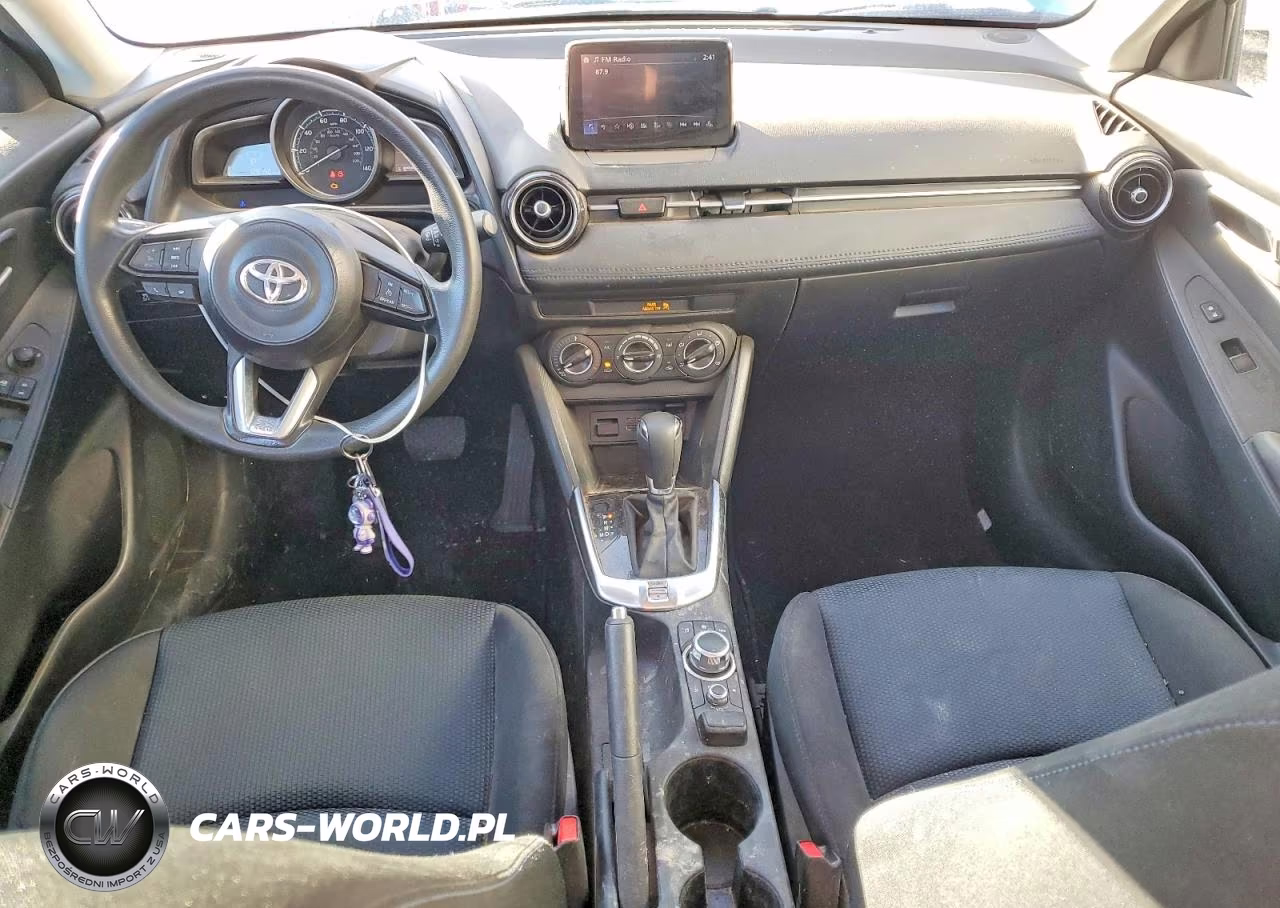 2020 Toyota Yaris Hatchback Le VIN:3MYDLBJV1LY702337 - 8