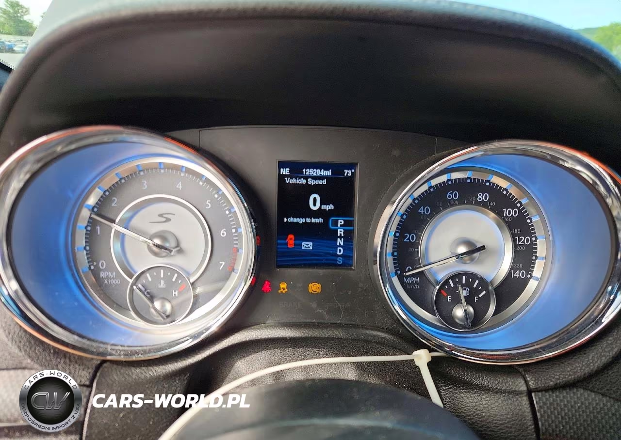 2014 Chrysler 300 S VIN:2C3CCAGG3EH144520 - 9