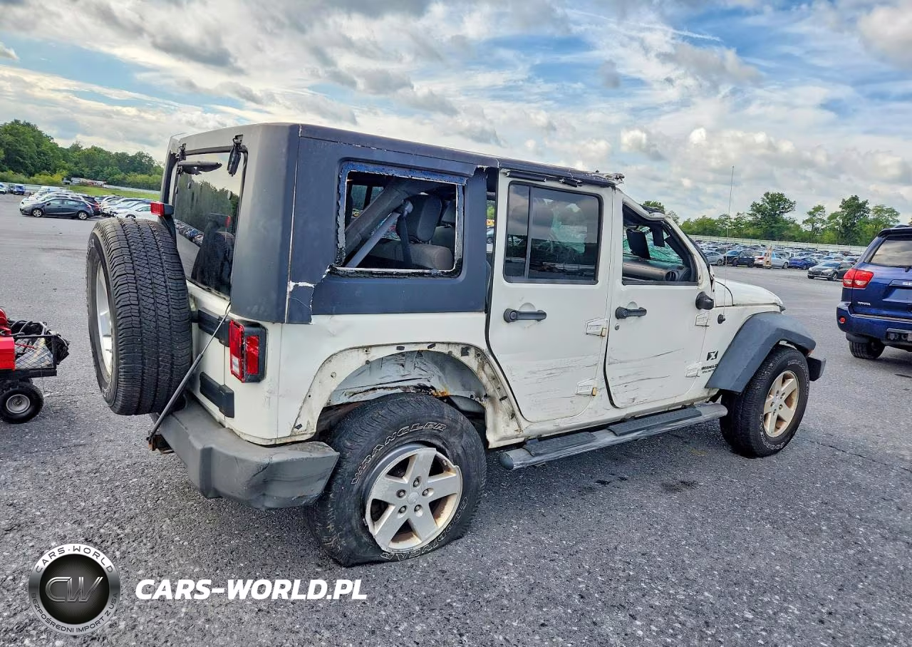 2009 Jeep Wrangler Unlimited X VIN:1J4GA39149L766750 - 3