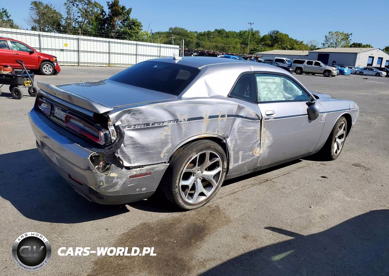 2015 Dodge Challenger Sxt Plus VIN:2C3CDZBGXFH913275 - 3