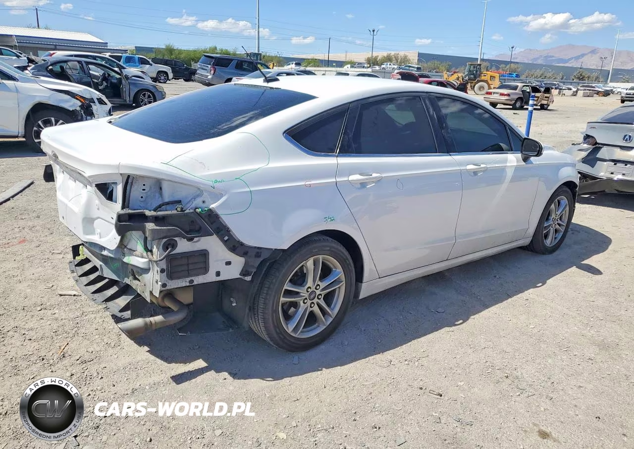 2018 Ford Fusion Se VIN:3FA6P0H79JR136822 - 3
