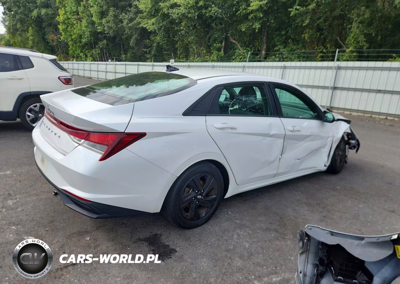 2022 Hyundai Elantra Sel VIN:5NPLS4AG5NH055662 - 3