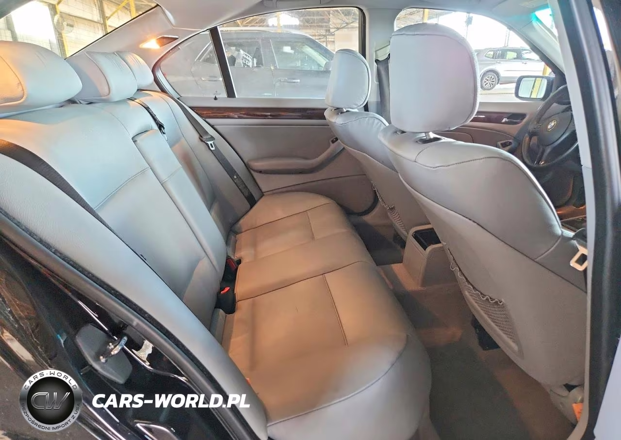 2003 BMW 3 Series VIN:WBAAZ33443PH32038 - 10