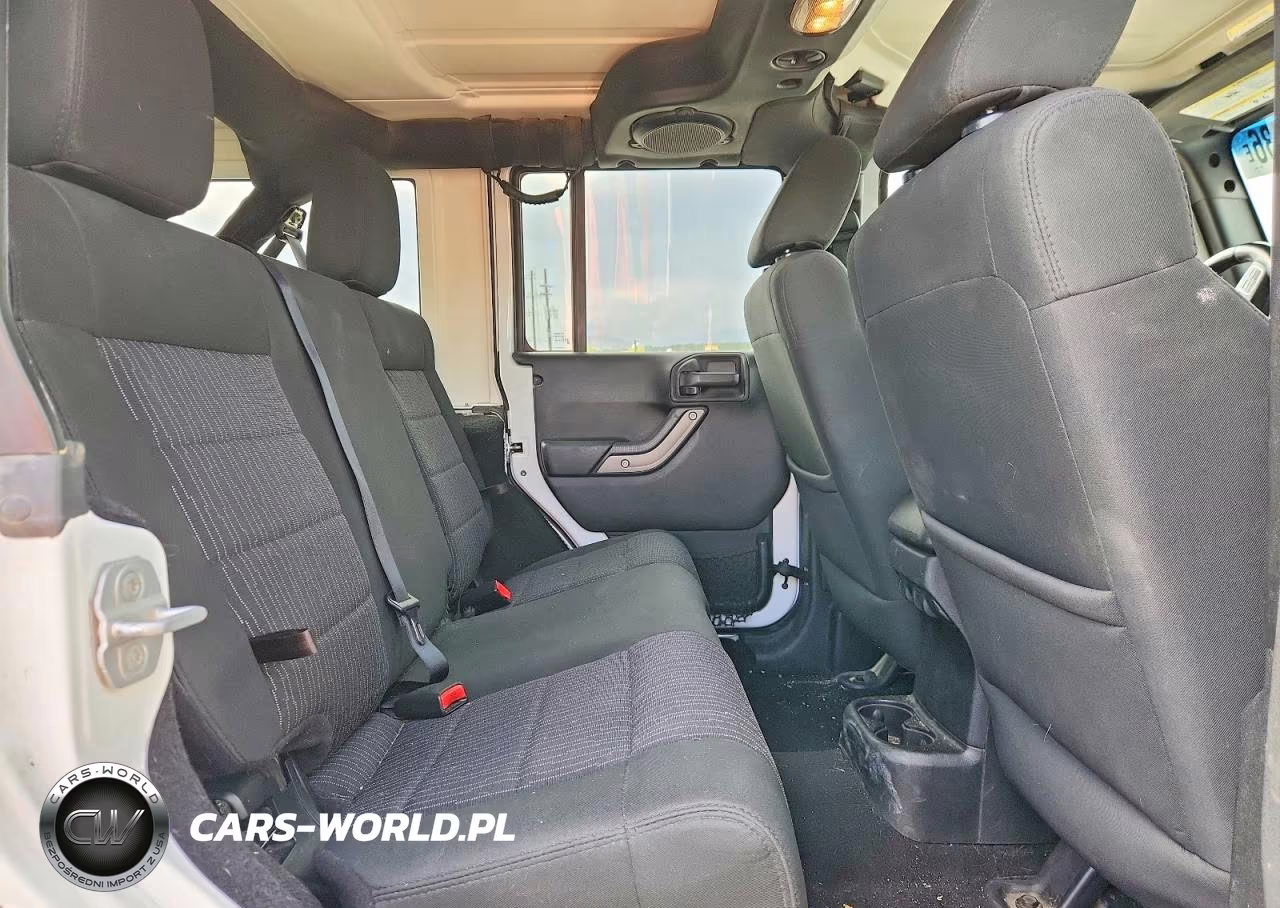 2012 Jeep Wrangler Unlimited Sport VIN:1C4BJWDG4CL282887 - 11