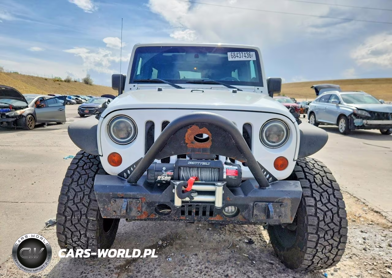 2012 Jeep Wrangler Unlimited Sport VIN:1C4BJWDG4CL282887 - 5