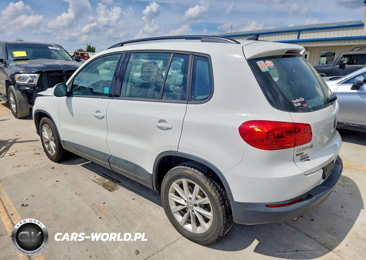 2018 Volkswagen Tiguan Limited VIN:WVGAV7AX3JK005785 - 2