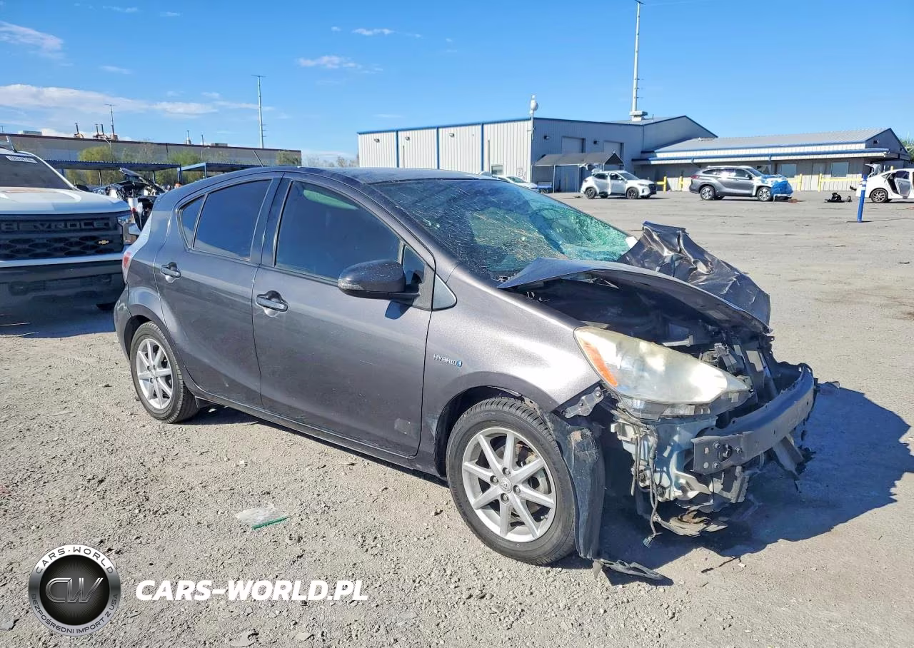 2012 Toyota Prius C Four VIN:JTDKDTB3XC1520789 - 4