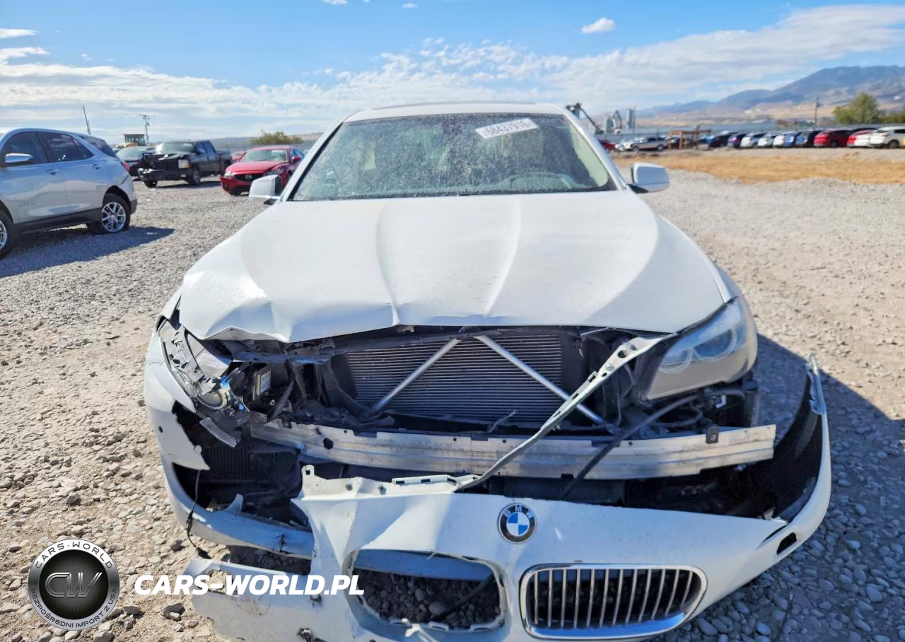 2013 BMW 528 Xi VIN:WBAXH5C50DD112062 - 5