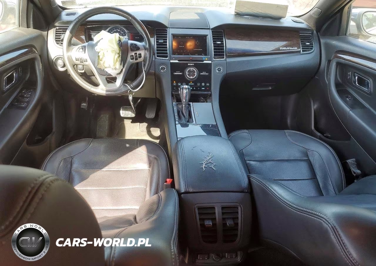 2019 Ford Taurus Limited VIN:1FAHP2F80KG118069 - 8