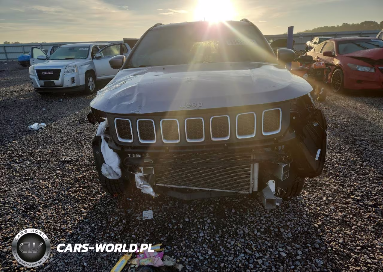 2019 Jeep Compass Latitude VIN:3C4NJCBB9KT655024 - 5