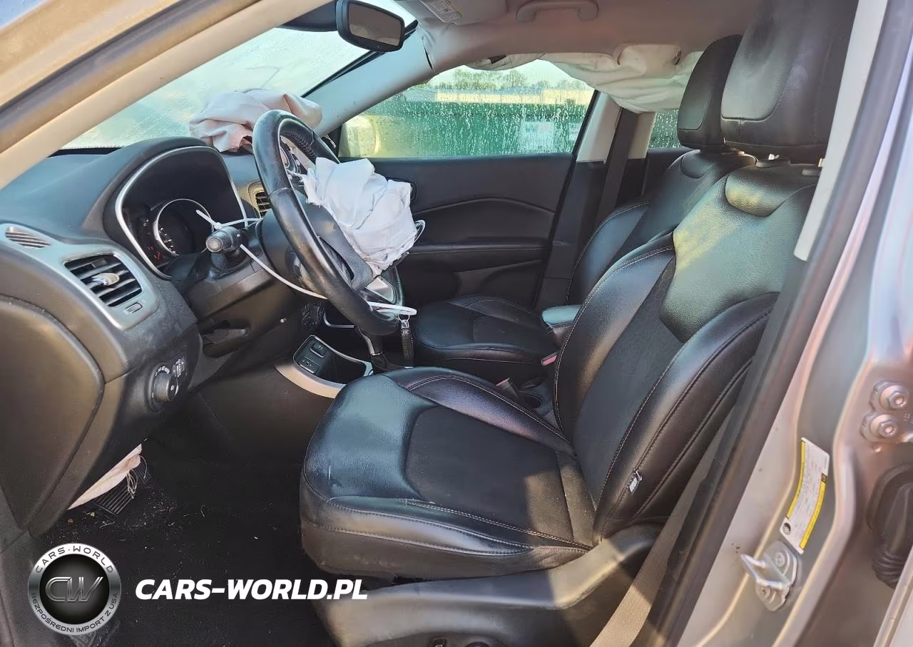 2019 Jeep Compass Latitude VIN:3C4NJCBB9KT655024 - 7