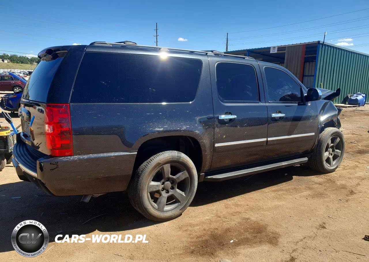 2011 Chevrolet Suburban K1500 Ltz VIN:1GNSKKE34BR182065 - 3