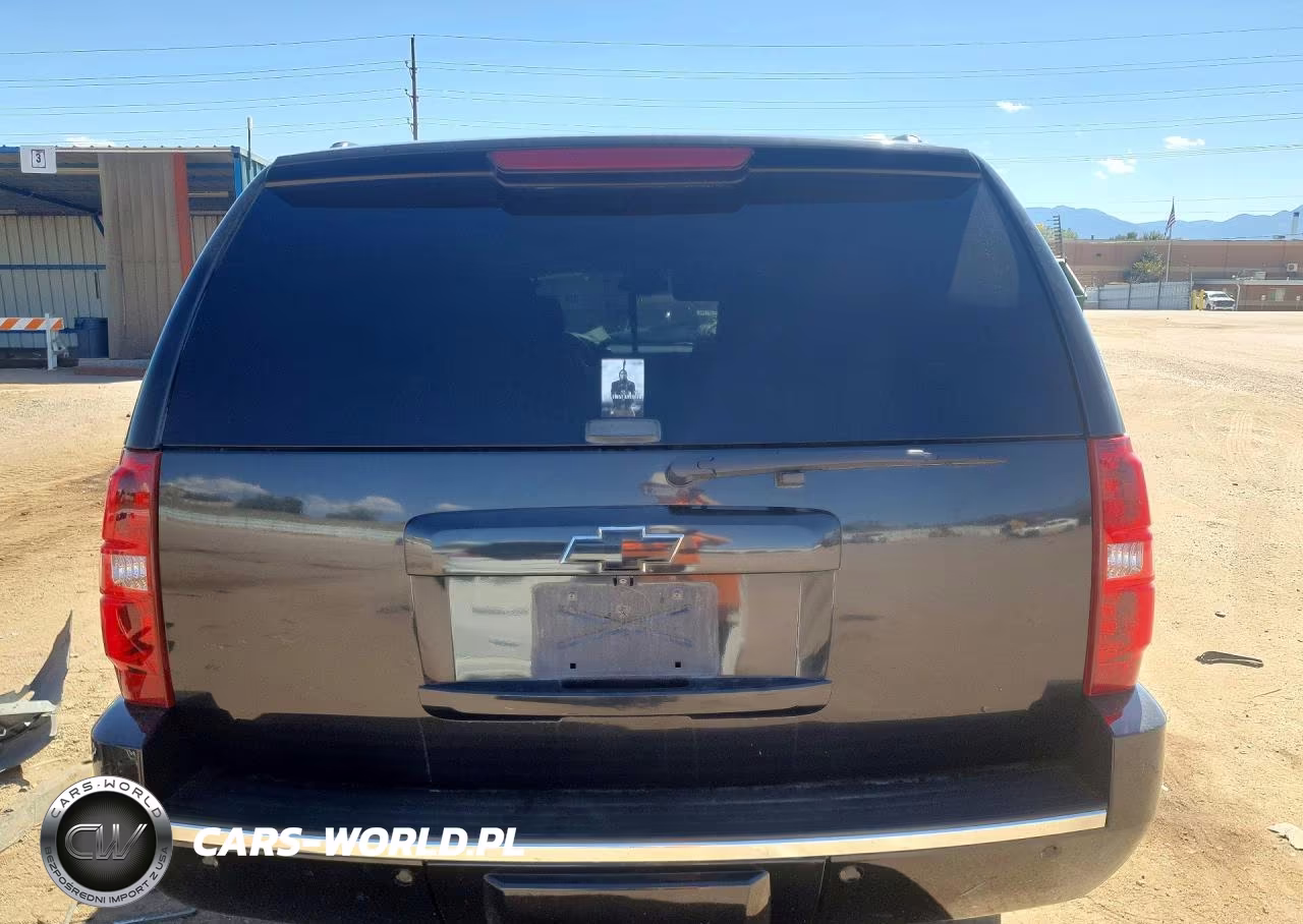 2011 Chevrolet Suburban K1500 Ltz VIN:1GNSKKE34BR182065 - 6
