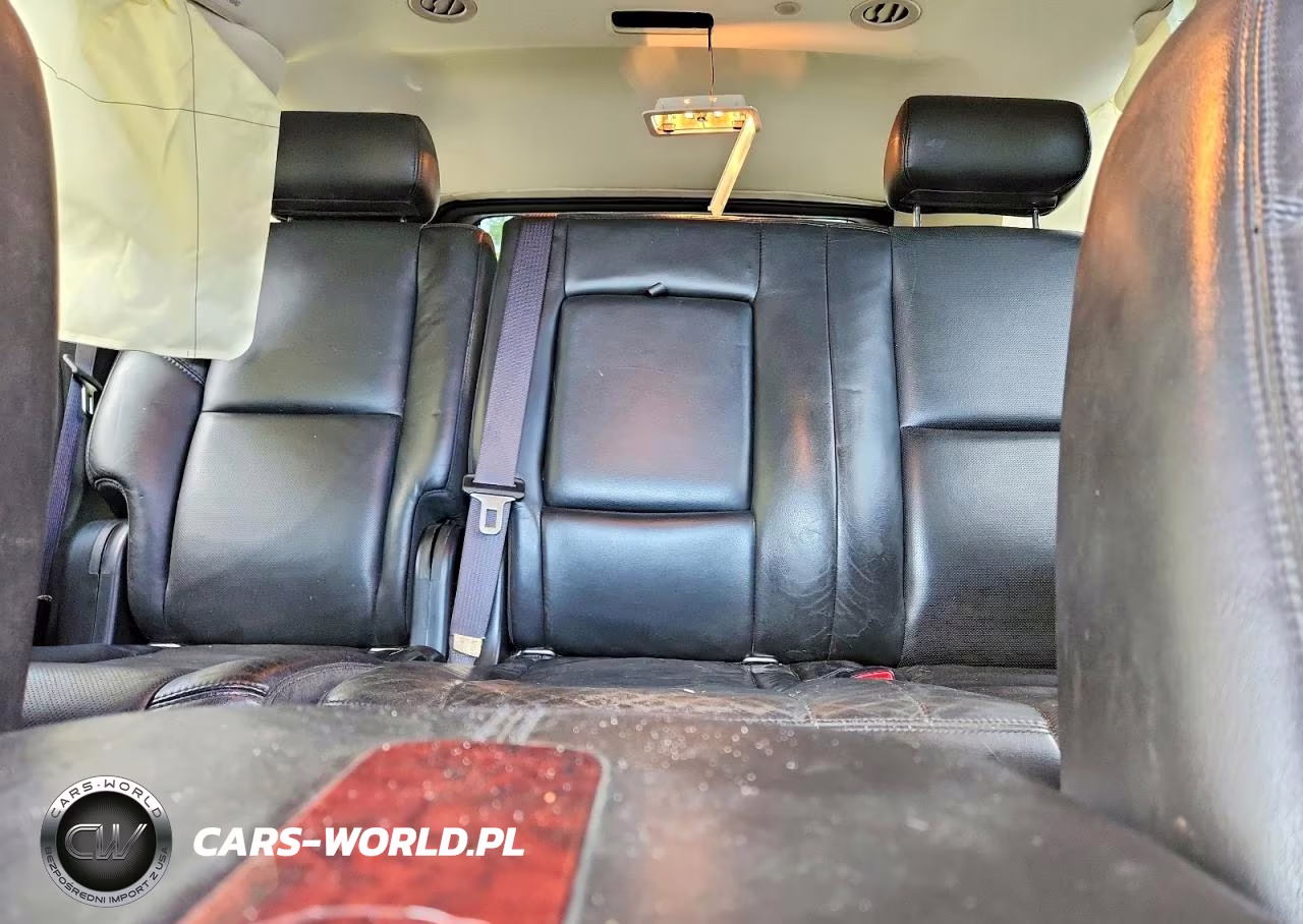 2008 Cadillac Escalade Luxury VIN:1GYFK63878R234324 - 10