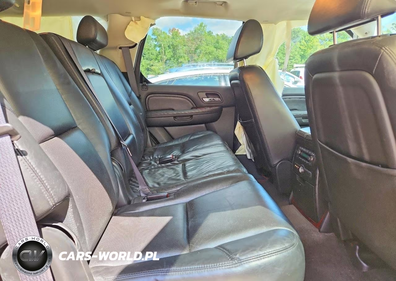 2008 Cadillac Escalade Luxury VIN:1GYFK63878R234324 - 11