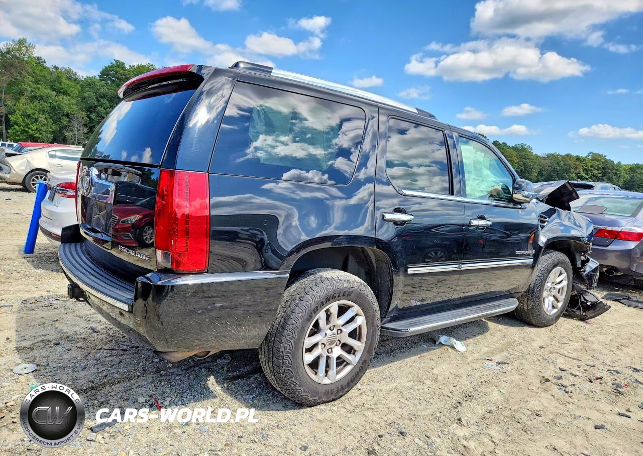 2008 Cadillac Escalade Luxury VIN:1GYFK63878R234324 - 3