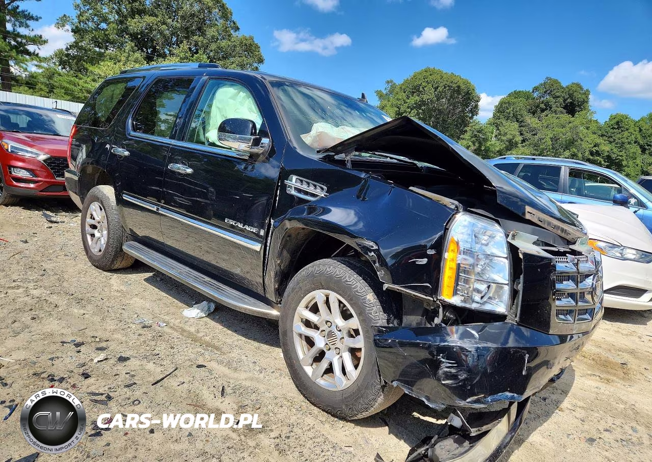 2008 Cadillac Escalade Luxury VIN:1GYFK63878R234324 - 4