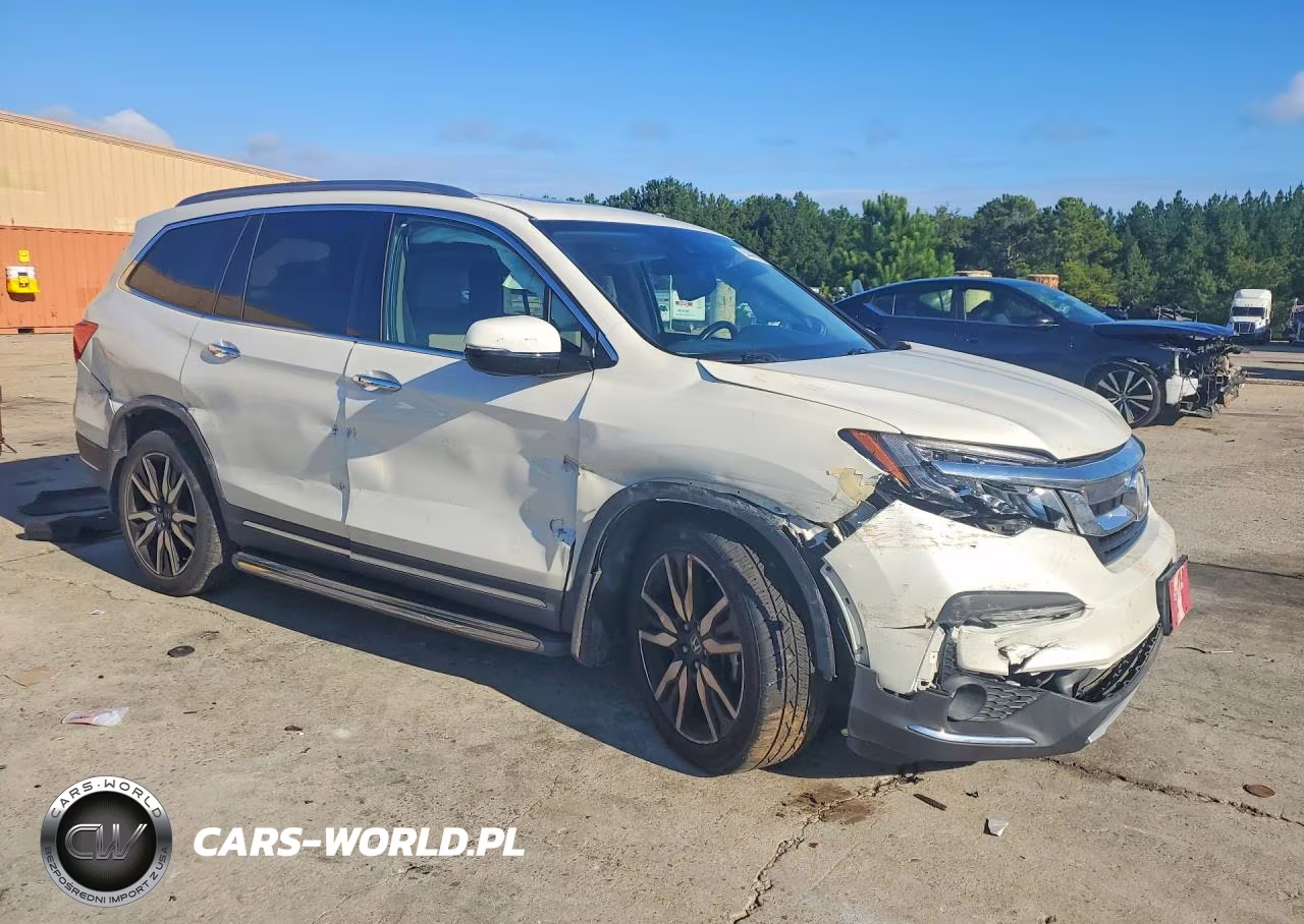 2019 Honda Pilot Touring VIN:5FNYF6H91KB017644 - 4